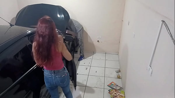 Mec�nico Safado Comeu A Patroa E Cliente Na Oficina