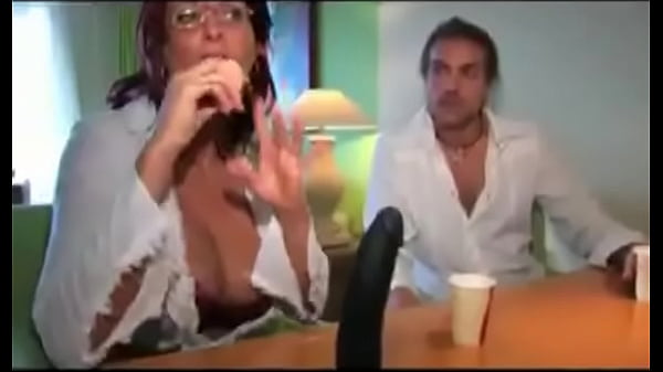 Busty redhead mature ( what is her name?)