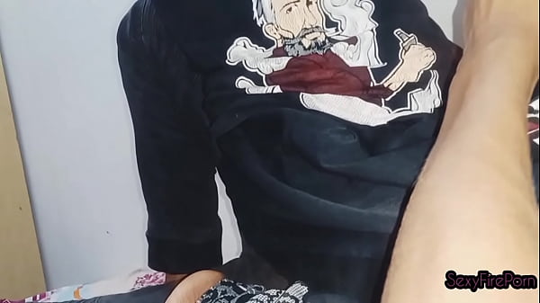 I fuck my girlfriend in bedroom
