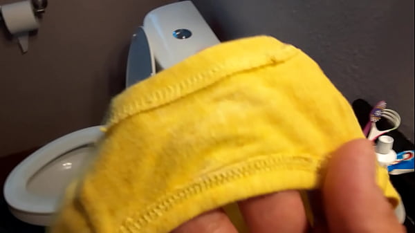 Download Video - Smelling sister in law's panties