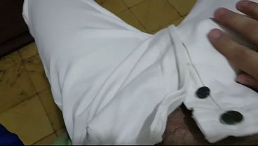 Uniformeshot - deslechada en jeans blancos- 1000001996 - Sep 19, 2025