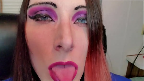 Download Video - Beautiful tranny upskirt and JOI