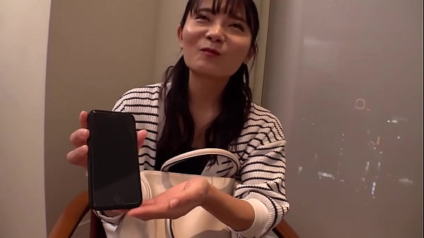 [Personal report] a naughty married woman had creampie sex in exchange for a gratuity! Actually, she hasn't had sex for a year and her sexual drive went crazy (case no.1)