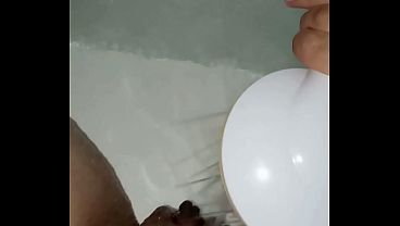 Doccia alla fica di Gretala