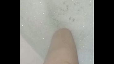 Doccia alla fica di Gretala