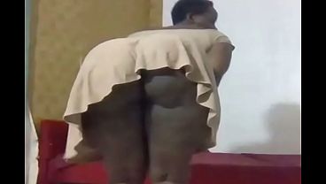 twerk and ass claps