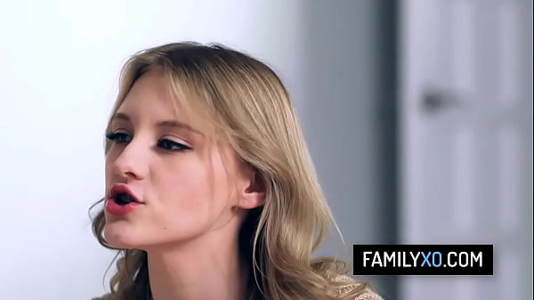 Teen stepsiblings get in threesome with their stepmom - Melody Marks, Jenna Starr