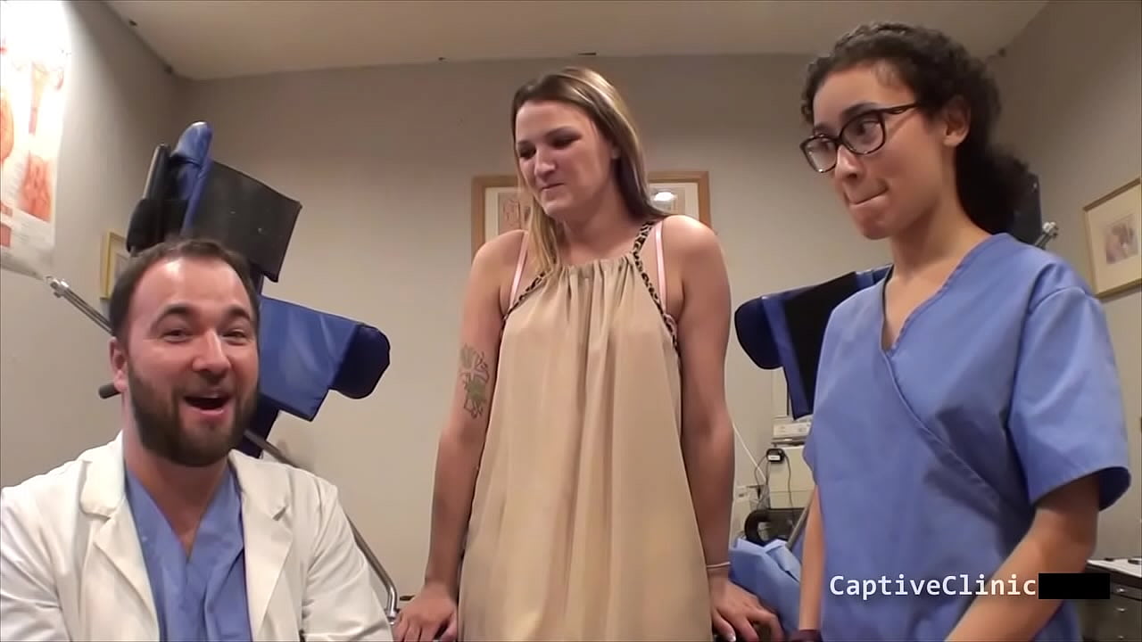 ¡No me registren, policía del campus! - Alexandria Riley
                     tattoo high heels latex humiliation fetish gloves handcuffs police medical small tits natural tits gaping pussy dark blonde hair behind the scenes bts muchos negros