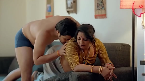 Sexy Indian married women sex with boyfriend