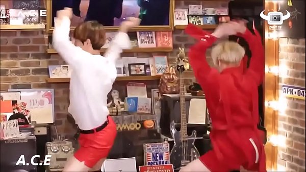 Kpop Male idols Twerking (Idols masculinos de K...