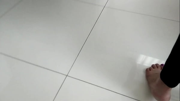 I dress as a woman and fuck a brunette in a thong