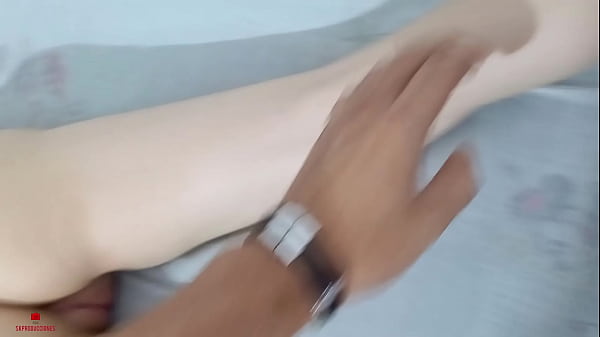 I find my stepsister alone and I fuck her very rich and hard (part 1)