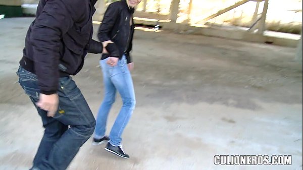 Sexy Cutie Sucks Dick out in public