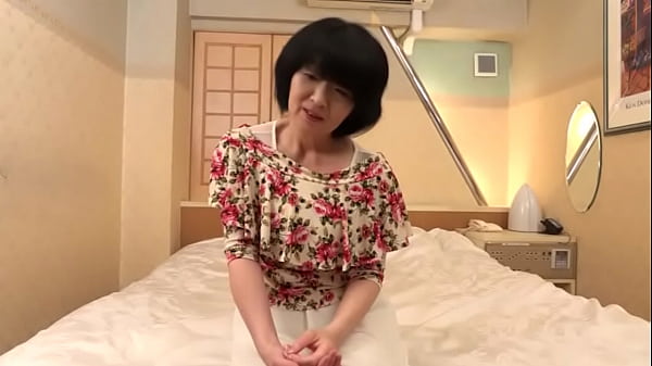 A K-cup office worker mature woman (49) who can't refuse. After some desperate persuasion, she shows us her huge breasts. Then we film her in a POV shoot! 1