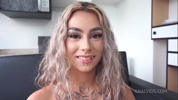 Morganita Brux, 20 years old very pretty face Brazilian, first time gangbang (DAP, Anal, gangbang 5on1, ATM, monster cock ...