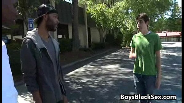 Black Muscular Gay Dude Fuck Anally White Twink...