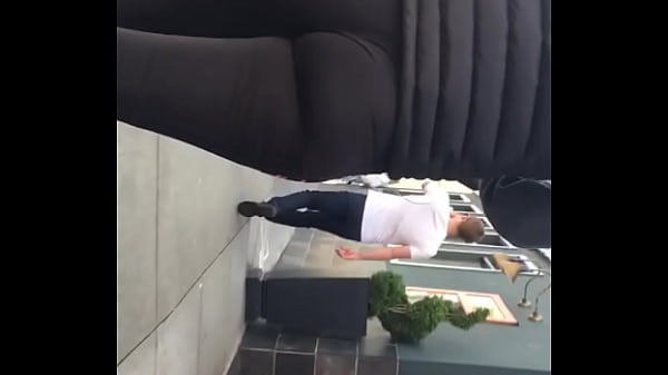 booty leggings lady 5