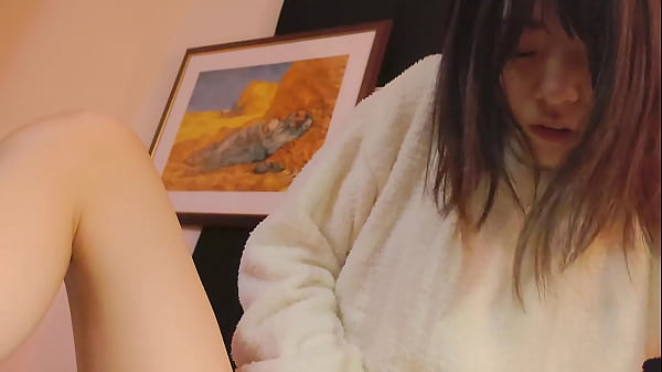 Download Video - Produsert av min bror&comma; som fotograferte s&oslash;steren min i rommet som vanlig&period; &darr; URL RED er pakket&period;