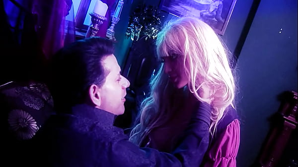 Amy Azurra takes the big cock of Paul Chaplin!