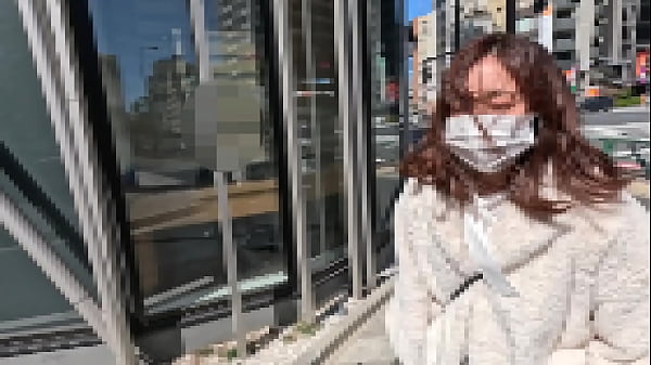 "Masked real amateur" A genuine voice actor, a voice actor with a role in a terrestrial broadcast animation! "Face revealed in the main story" Completely inexperienced at night work, NTR, outdoor exposure, outdoor SEX, creampie "Personal shooting" Individ