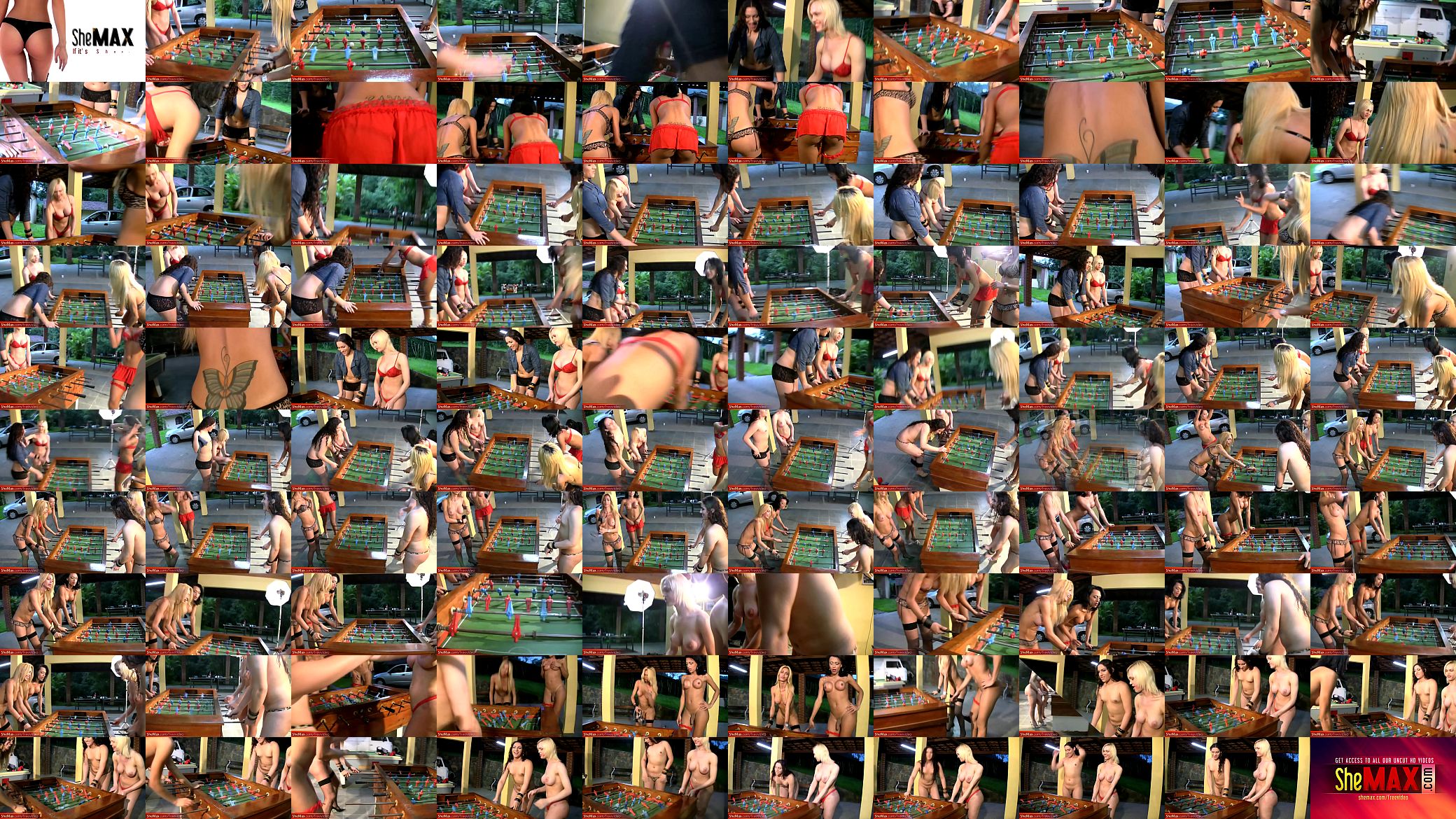 T-girls strip down lingerie and stockings playing foosball 预览图