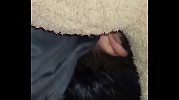 Pendejo de 20 es detonado por un oso maduro con...