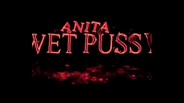 using my pussy in my toilet