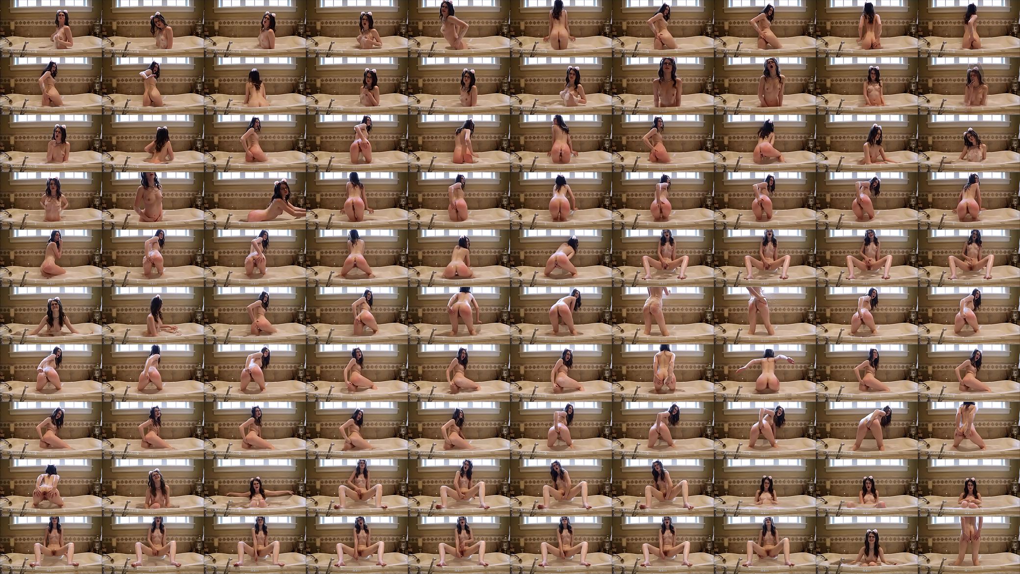 Playtime in the Bathtub 预览图