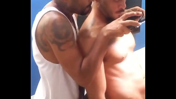 SURUBADA gostosa na Lapa com meus amigos - Bast...