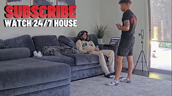 Anyone check out maclawlerHGF LIVE yet hotguyshouse? The team scheming in there.