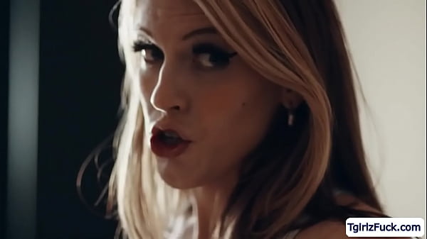 Busty ts stepmom Izzy Wilde analed tbabe stepda...