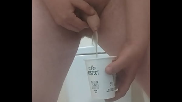 VID 276 Masturbare baut pisat penetrare anala (...