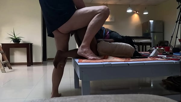 Nikki invites Louis for a quick fuck on the coffee table