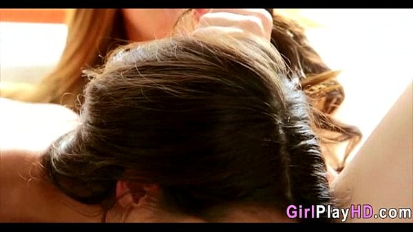 Lesbians in heat 0915