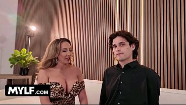 Thick Milf Richelle Ryan Breaks In A Brand New Stud And Takes His Young Cock