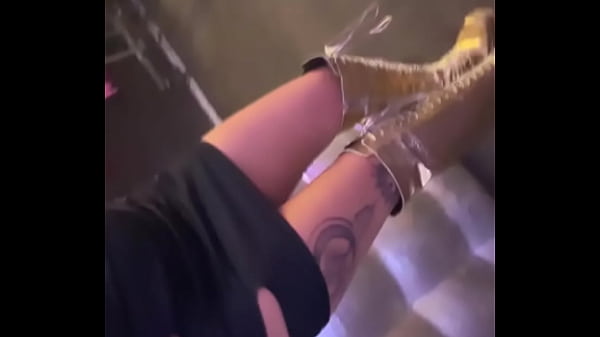 Rdv au salon de Lievin jusqu’à 2hTu aimes ma tenue de aujourd’hui Je ...