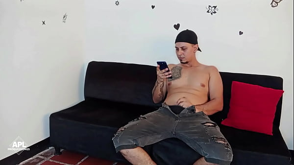 Beautiful chubby girl with a big ass sucks her friend's cock until he gets his milk. PART 1