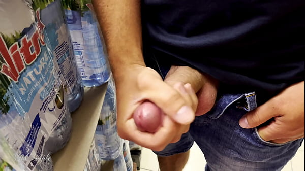 Helping this guy to have a Cumshot in a superma...