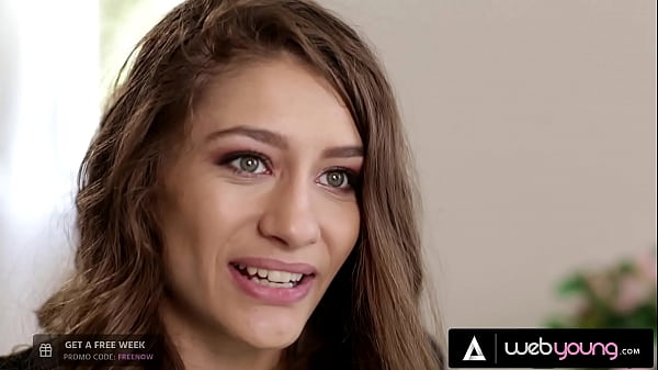 Crazy Fan Rebel Lynn Finds A Way To Get A Torrid 1-On-1 With The Famous Pornstar Abella Danger