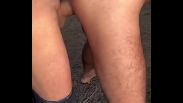 Pedreiro da obra aqui de casa meteu gostoso em ...