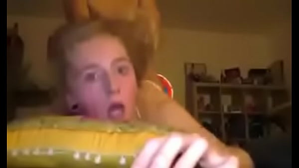 Ehemann.hahnrei.fickt.heiße.blondine.voll.geil