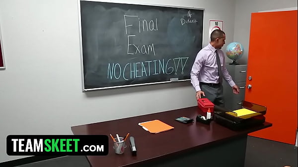 InnocentHigh - (Natalie Monroe) Fucks Her Teacher!