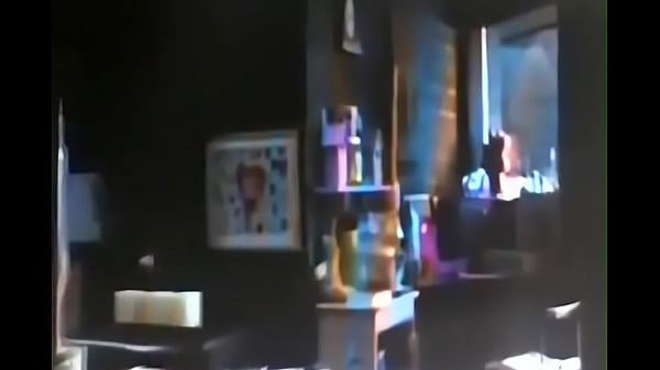 strip striptease to strip