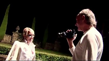 Dra. Mandy estava te esperando para a consulta de hoje cheia de tes&atilde;o!!