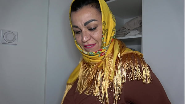 Qombol - Fucking Big Ass Arab Stepmom In Hijab - سكس عربي
