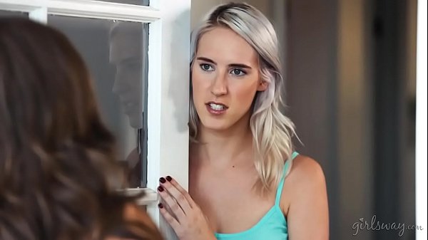 Download Video - Cadence Lux squirting right to Abigail Mac's face