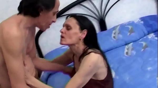 Download Video - Milf makes her hot hole demolish a happy scream