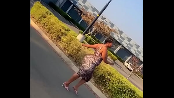 Bigbooty hydro nice walk away.