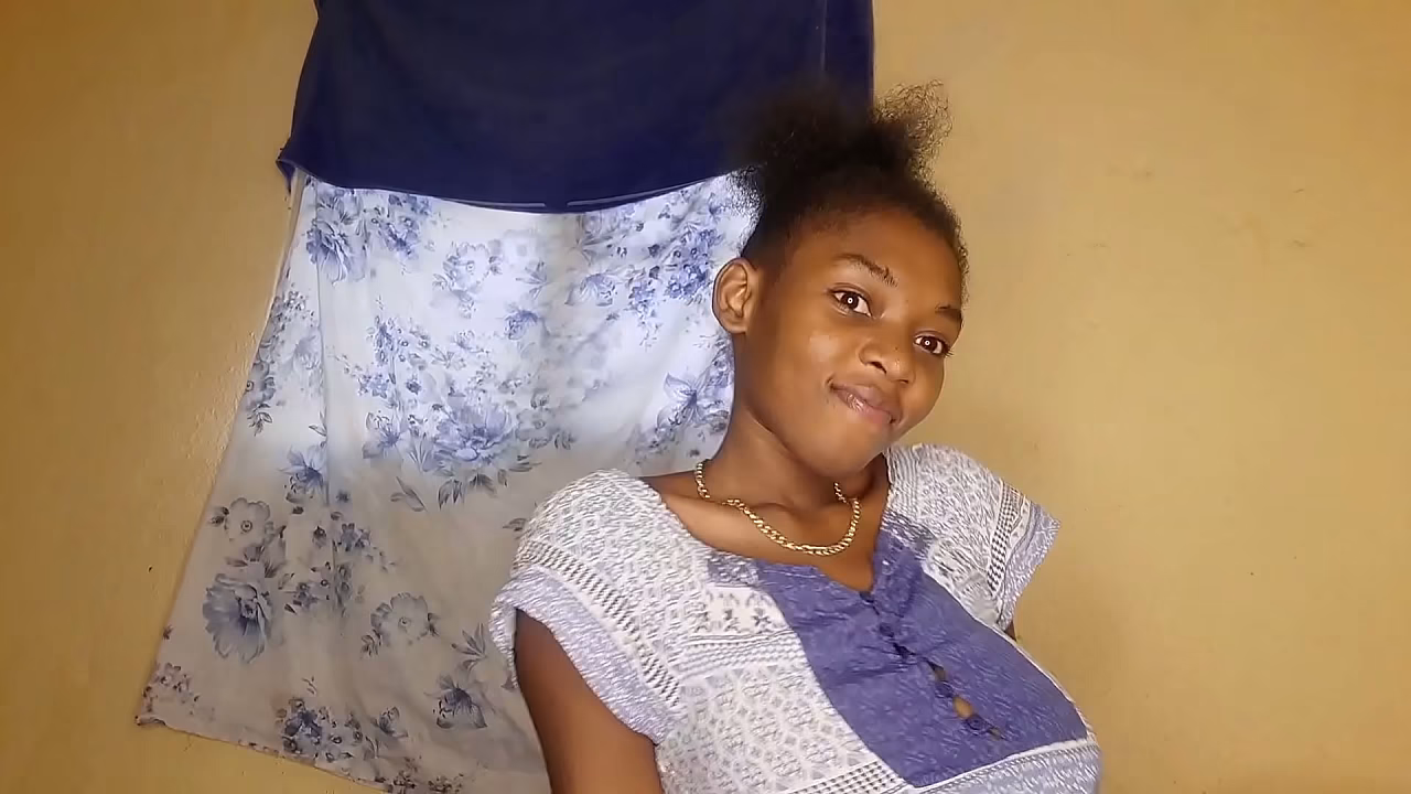 Jocilena fingering her self