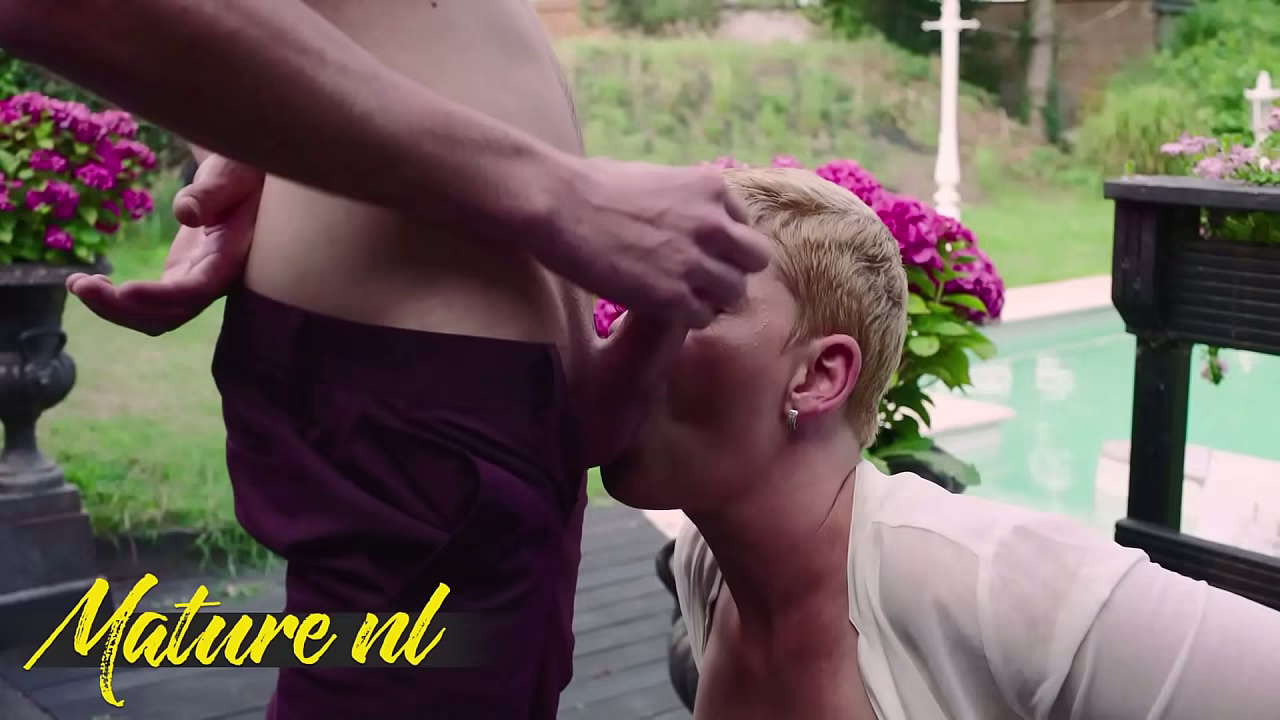 Horny MILF Valentina Babe Loves a Hard ToyBoy Cock Up Her Ass